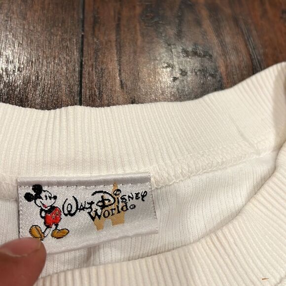 Vintage Walt Disney World White Mickey Sweater Sweatshirt Size XL Ribbed Texture - Picture 3 of 8